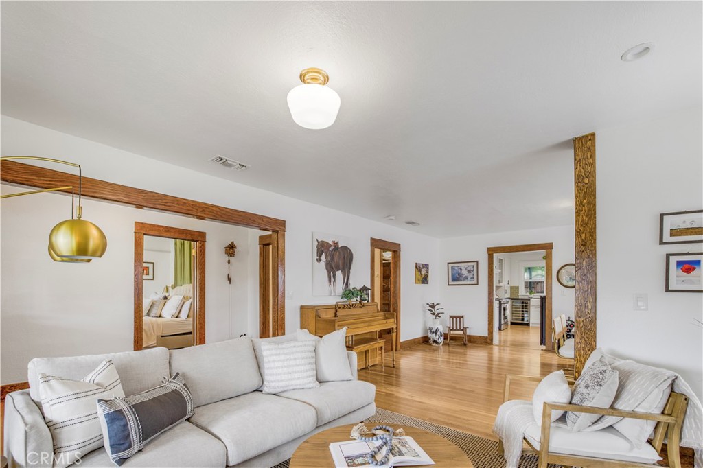 2433 3rd Street