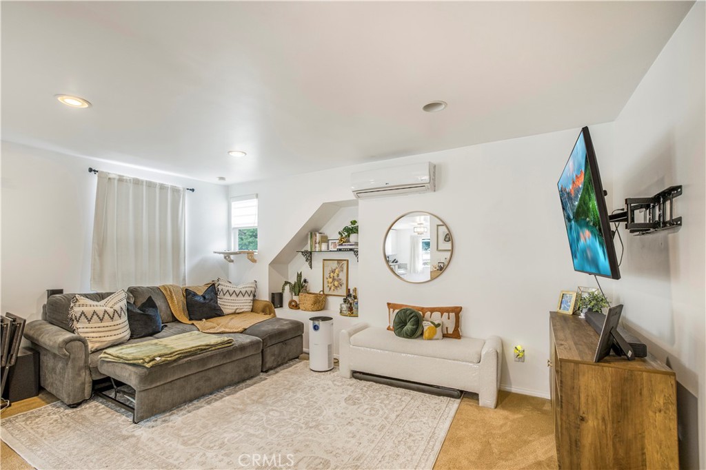 2325 Bonita Avenue