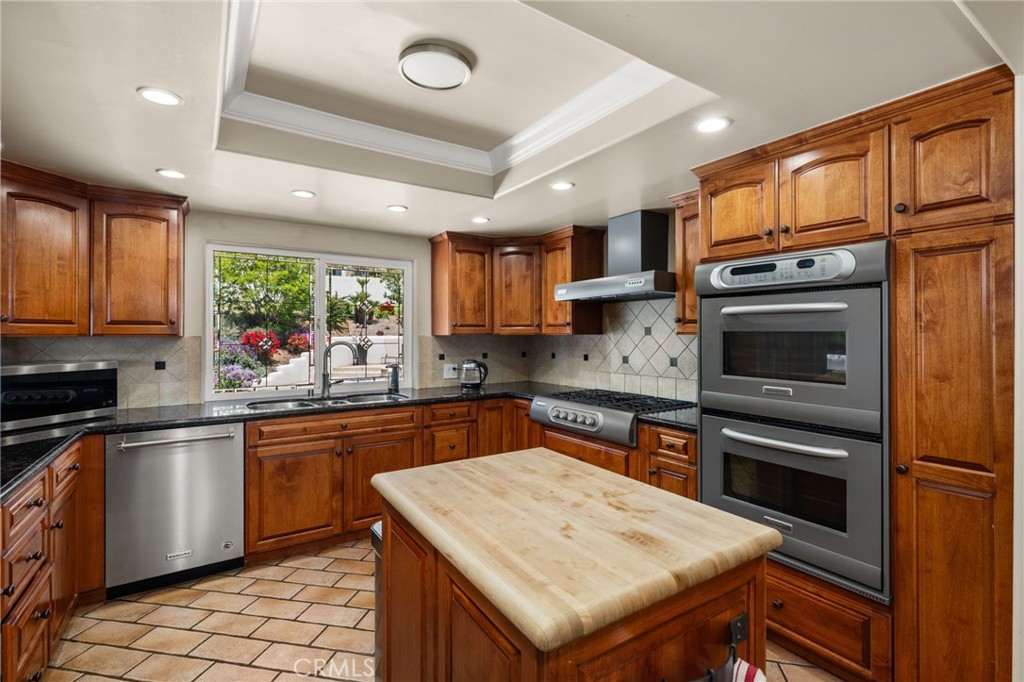 2525 Jonquil Drive