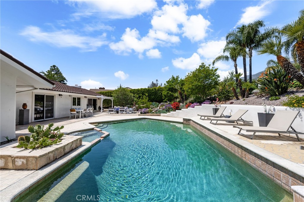 2525 Jonquil Drive