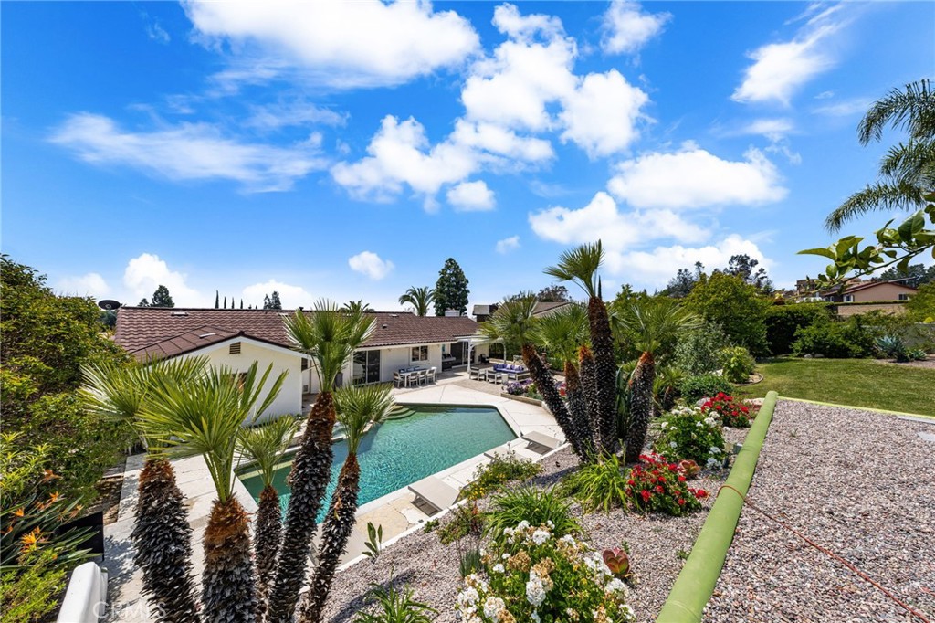 2525 Jonquil Drive