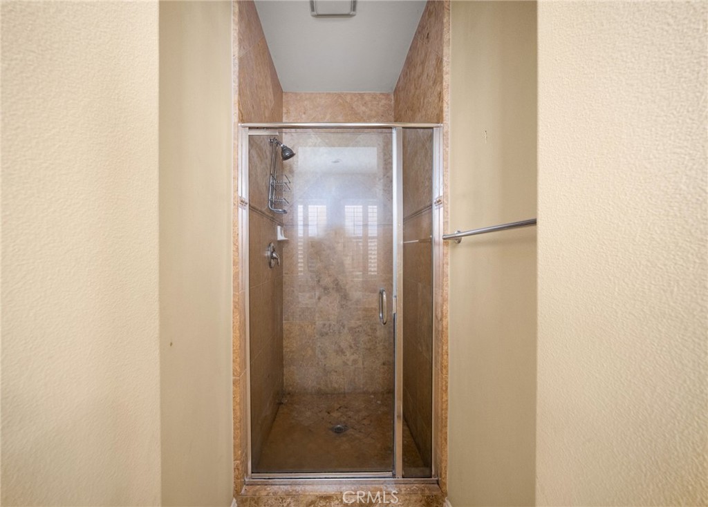 1238 Leggio Lane