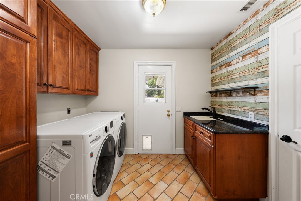 2525 Jonquil Drive
