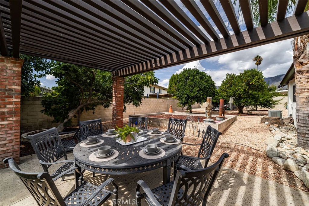 2305 Bonnie Brae Avenue