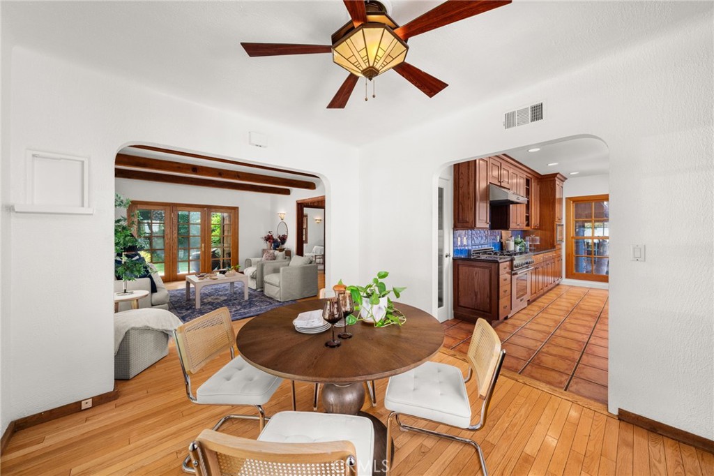 2305 Bonnie Brae Avenue