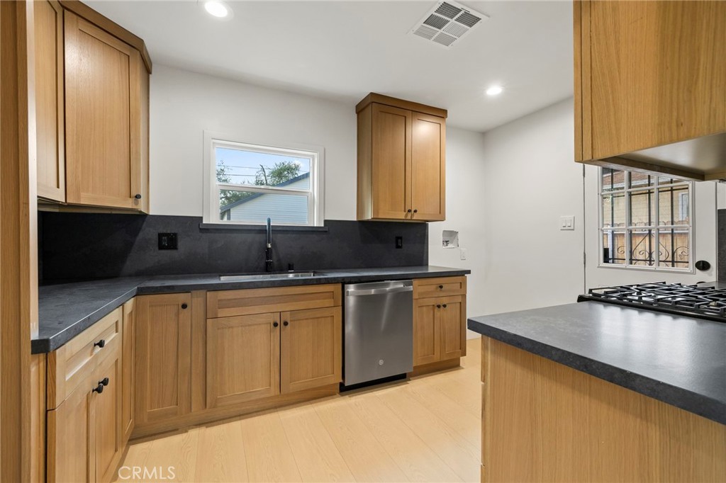 3064 Sepulveda Avenue