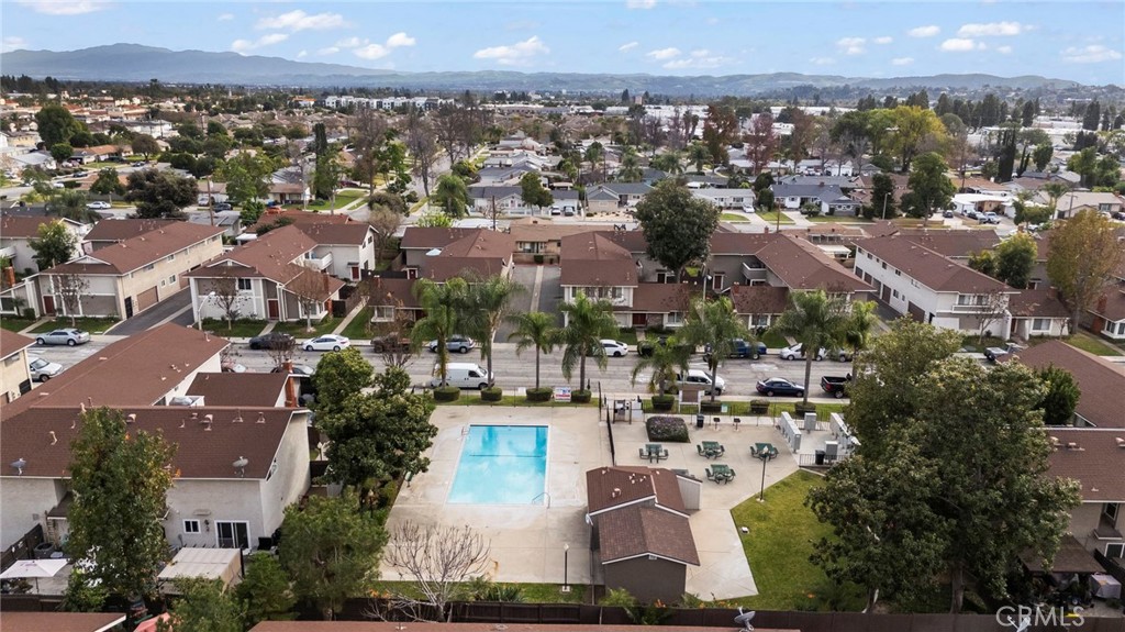 216 Whitney Avenue 2