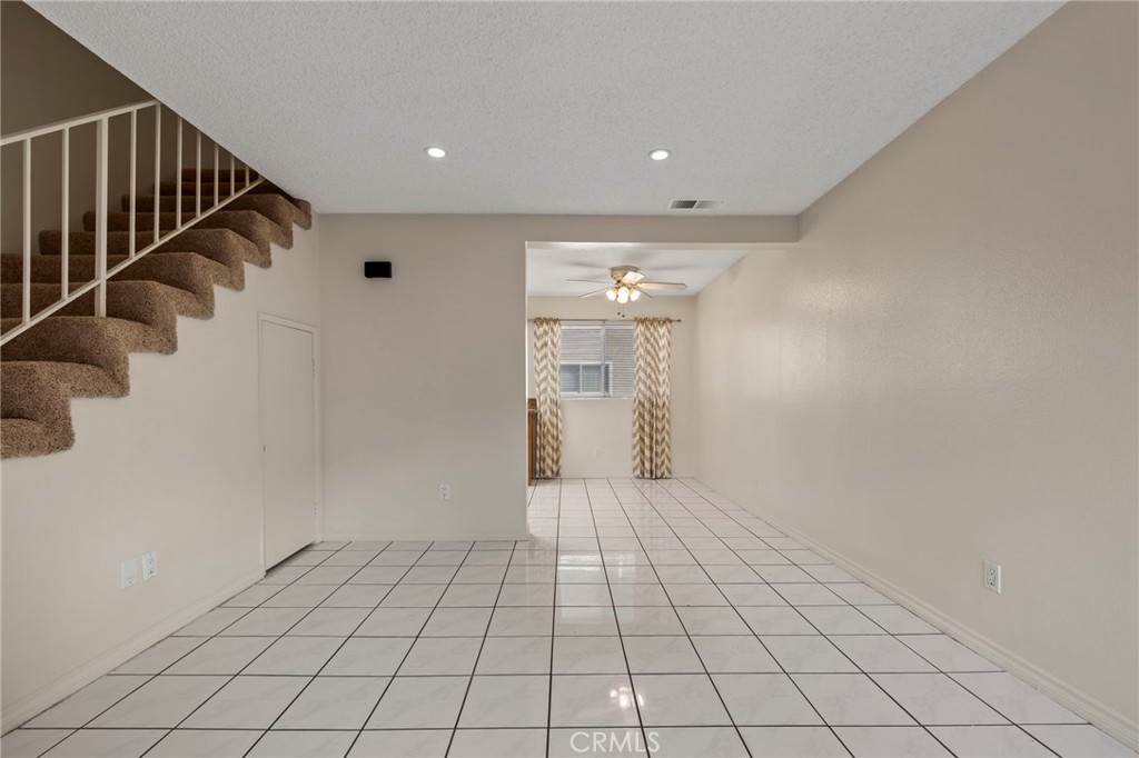 216 Whitney Avenue 2