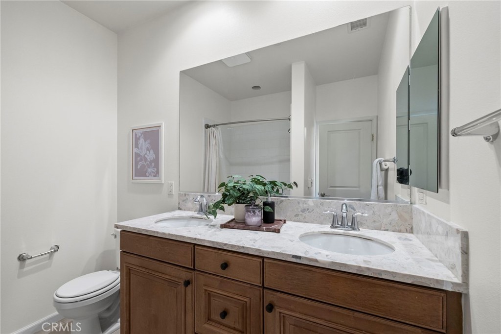 922 E Baseline Road
