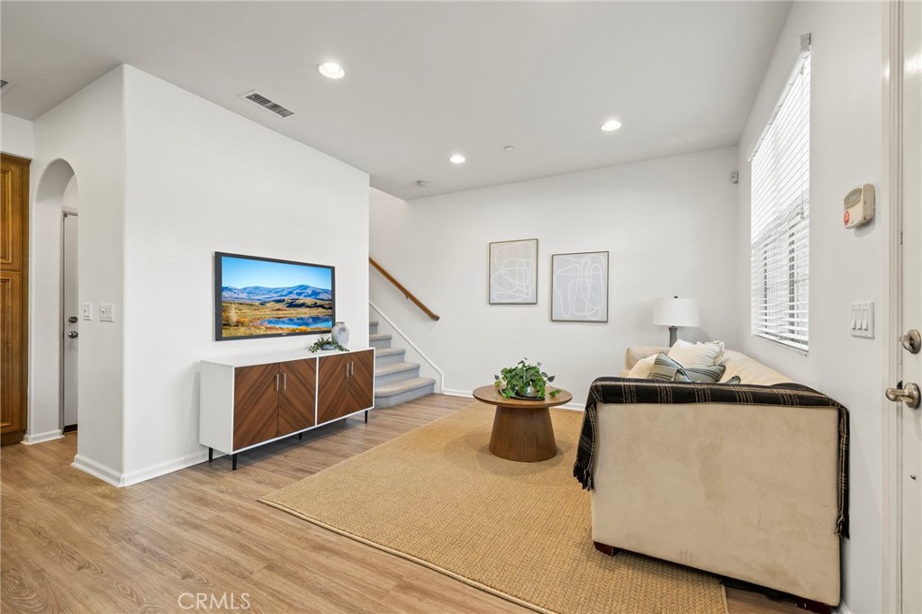 922 E Baseline Road
