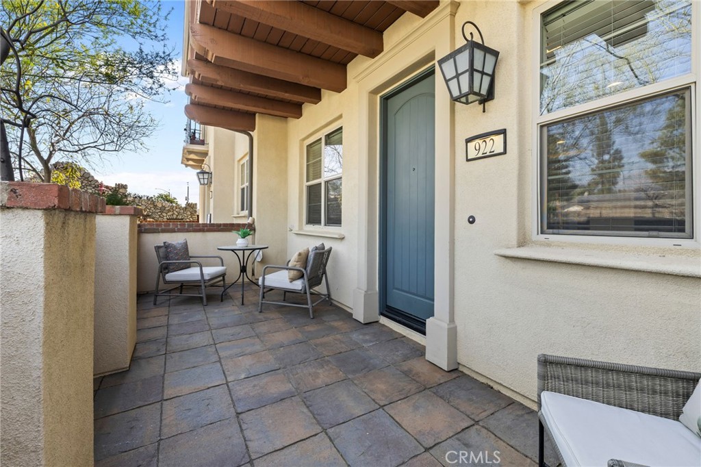922 E Baseline Road