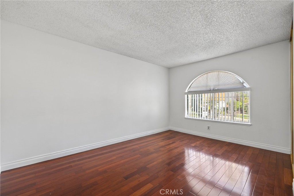 541 Fairwood Street