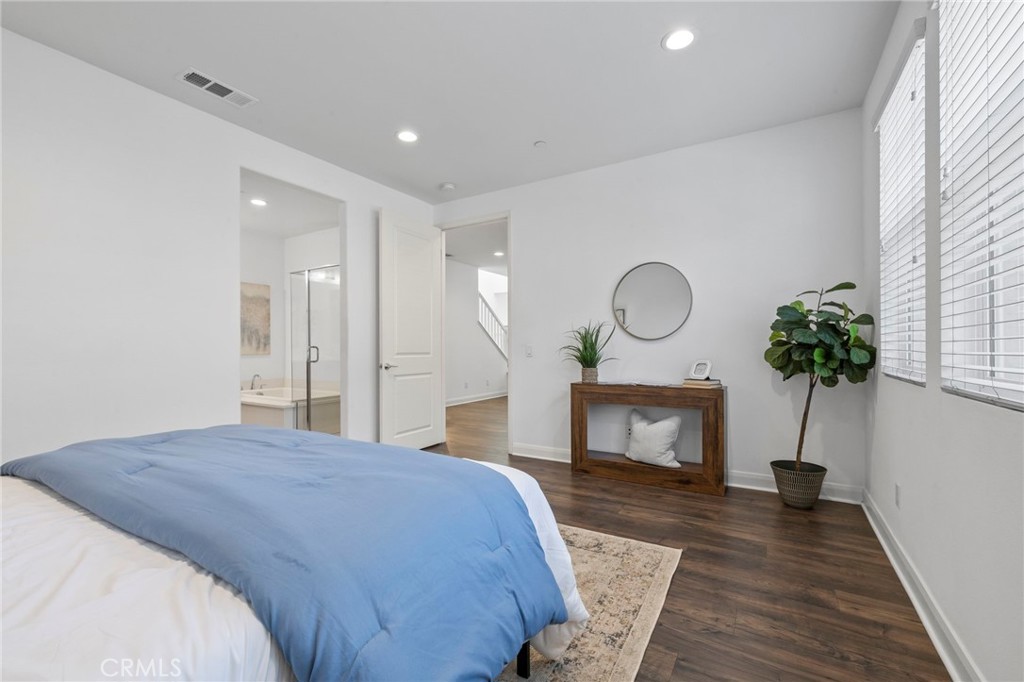 7427 Solstice Place