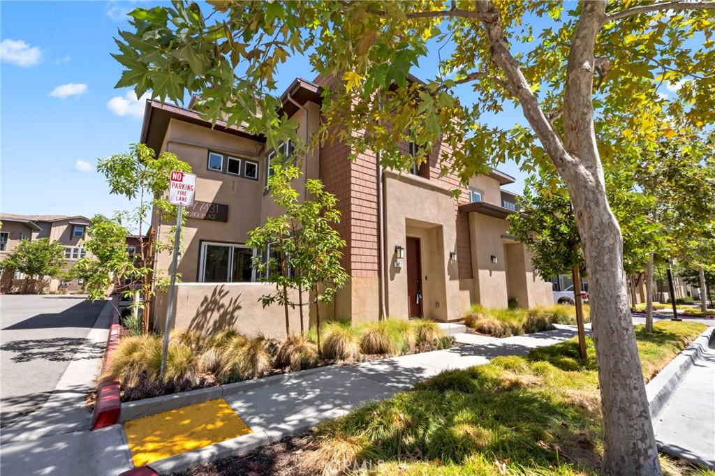 7427 Solstice Place