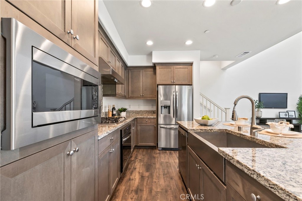 7427 Solstice Place