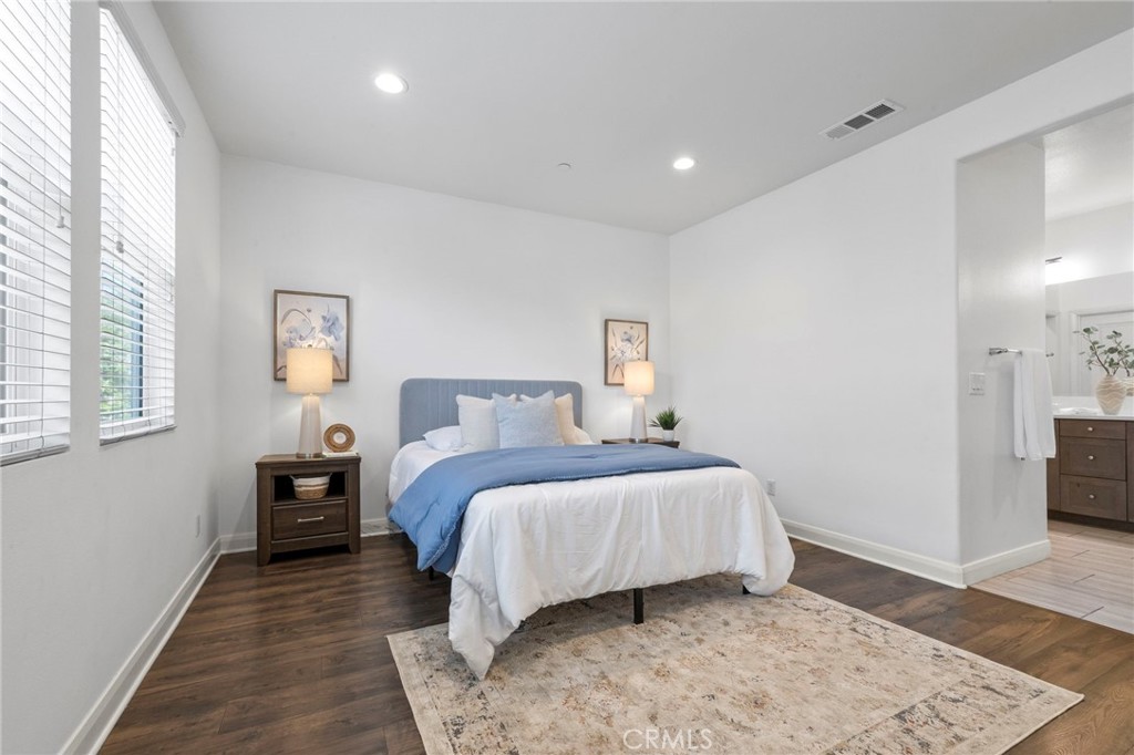 7427 Solstice Place
