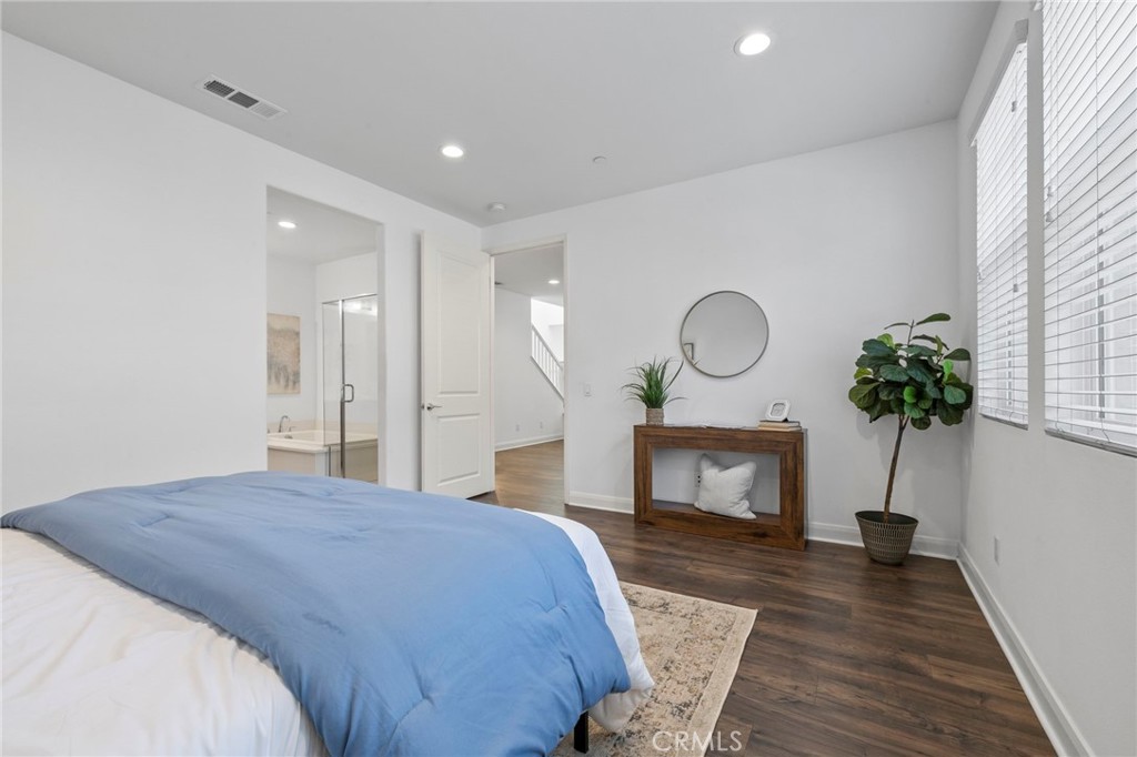 7427 Solstice Place