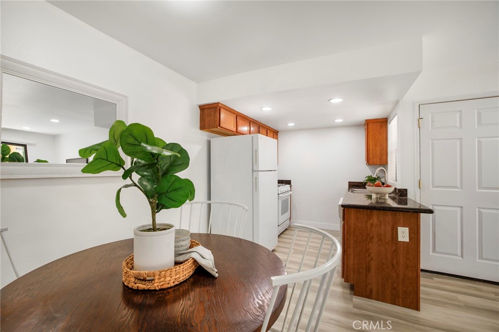 1140 W Blaine Street 202