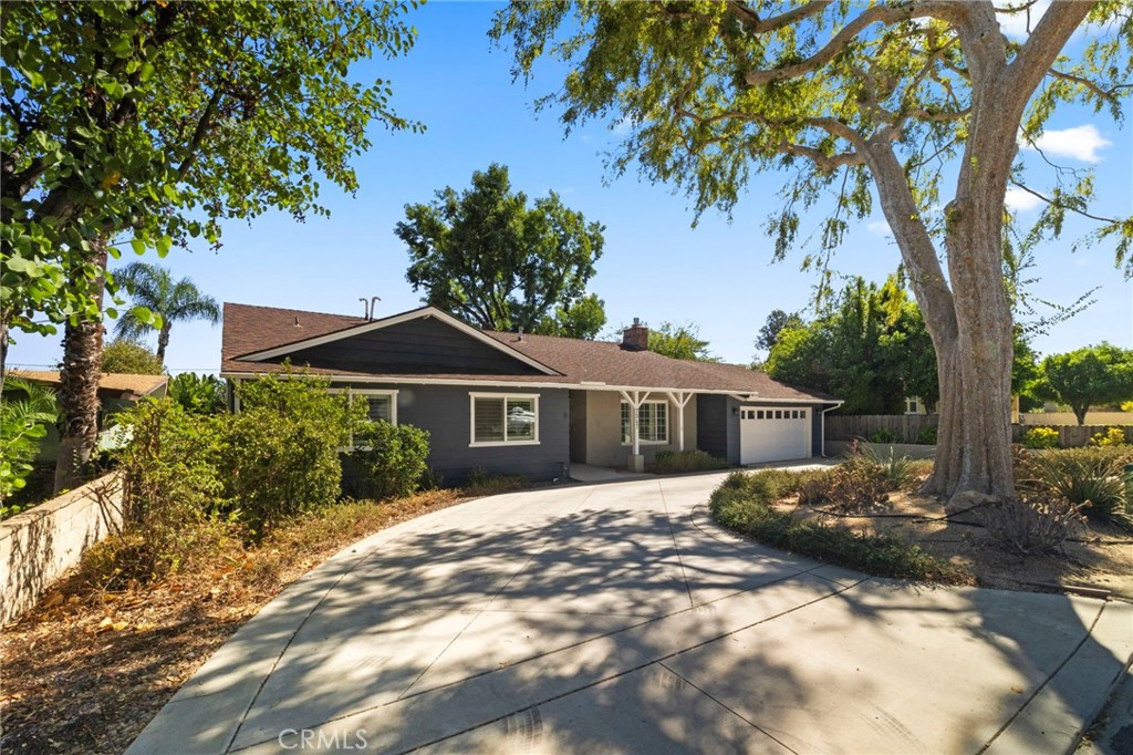 7547 Alta Cuesta Drive