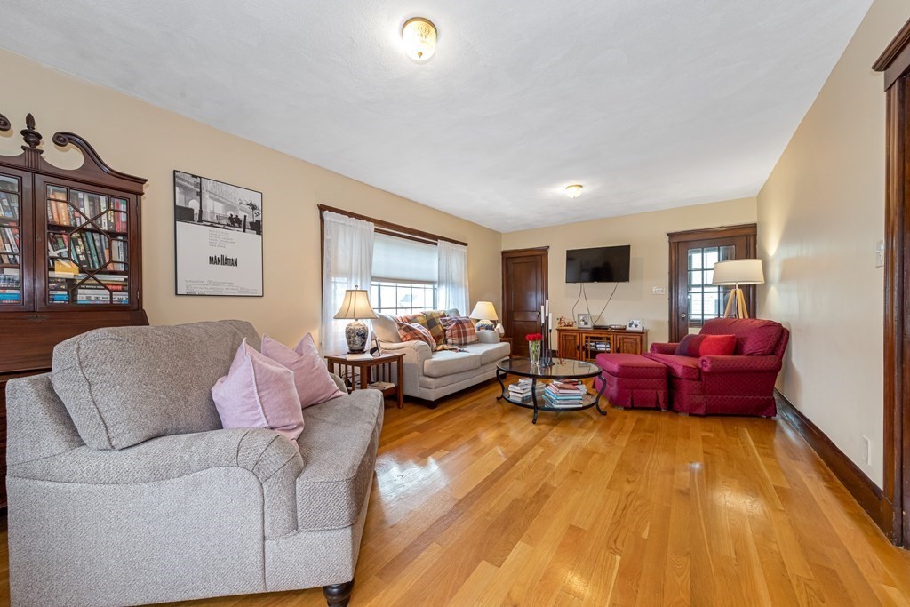 39 Cottage Park Road