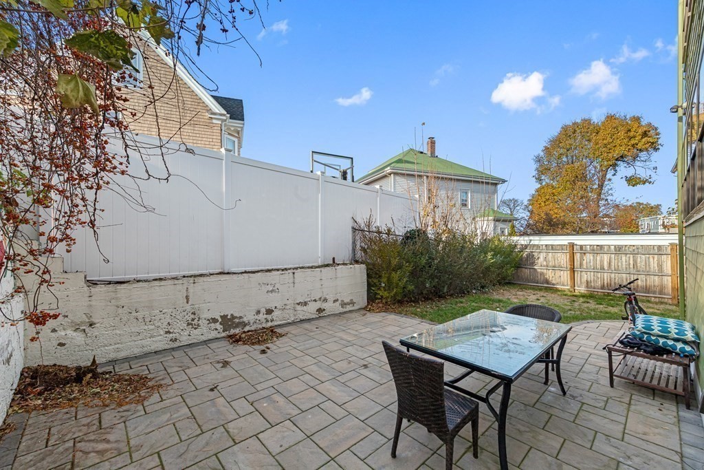 39 Cottage Park Road