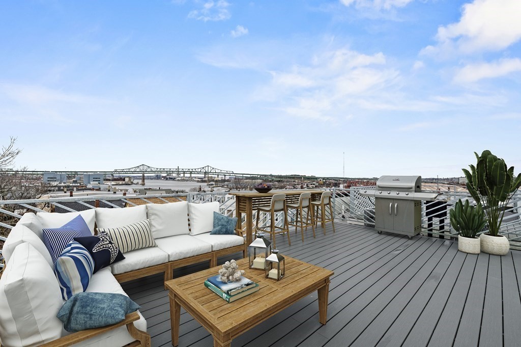 61 Falcon St # 3