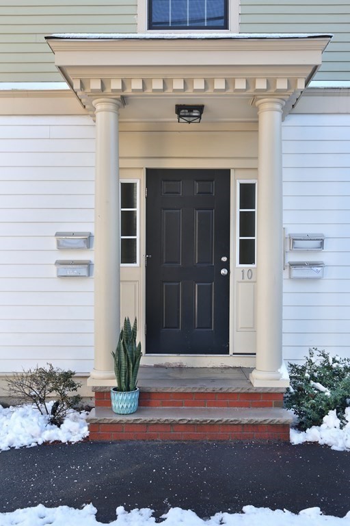 10 Allen Court # 1