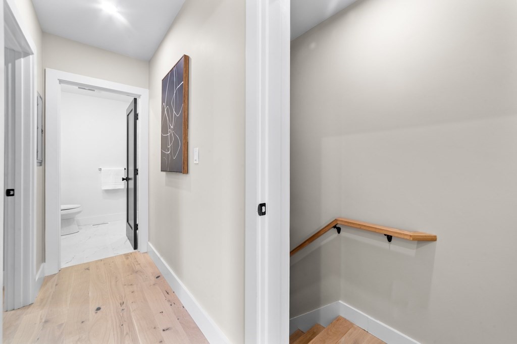 14 Bowdoin Ave # 1