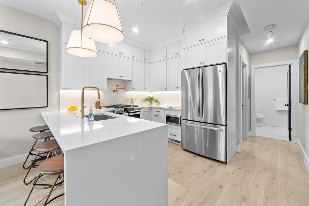 14 Bowdoin Ave # 1