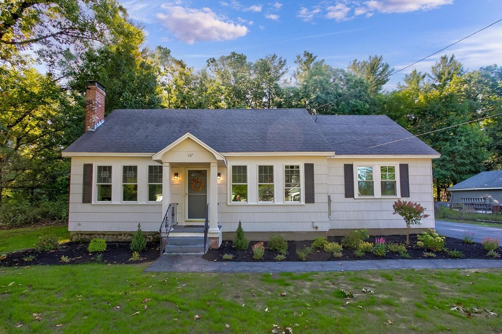 137 Plain Road