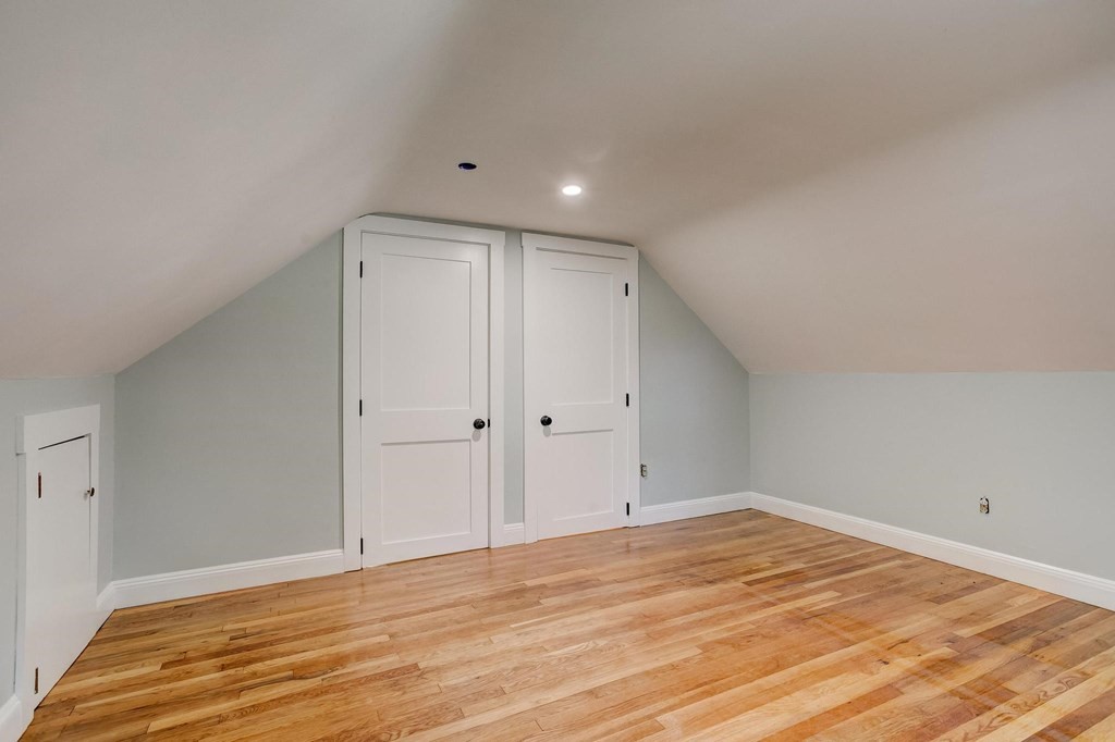 137 Plain Road