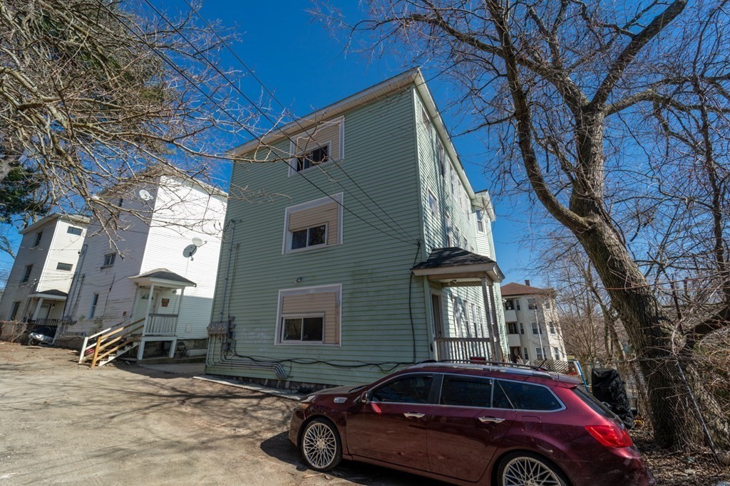 217 Beacon St