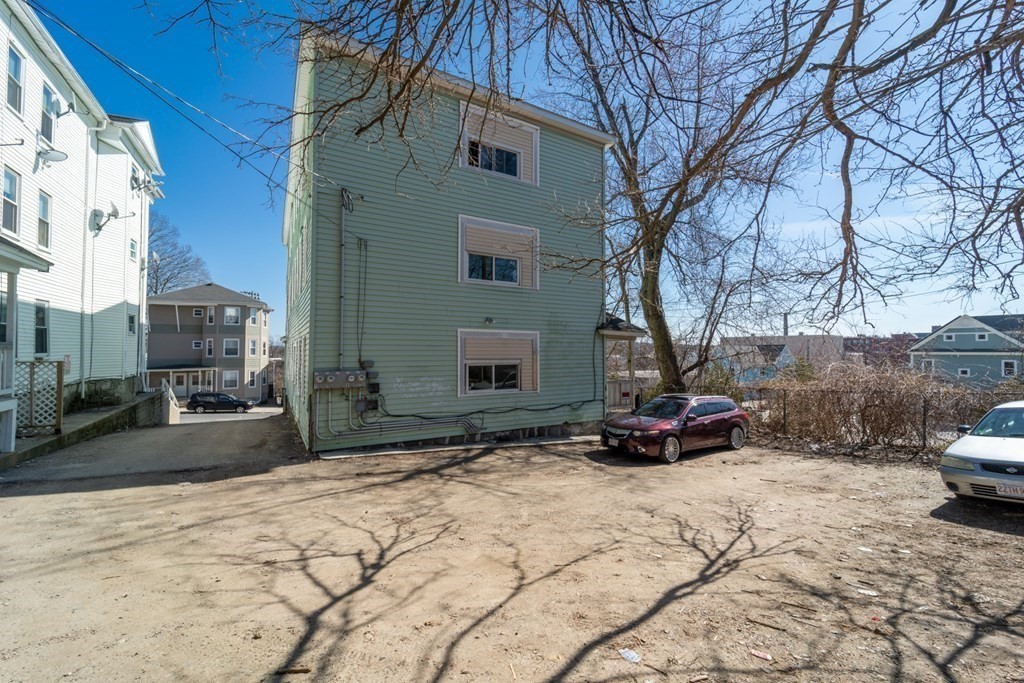 217 Beacon St