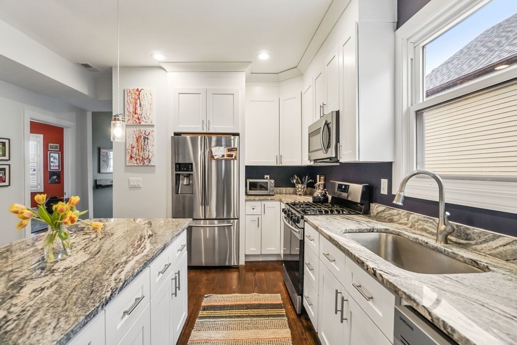 74 Kingsdale Street # 3