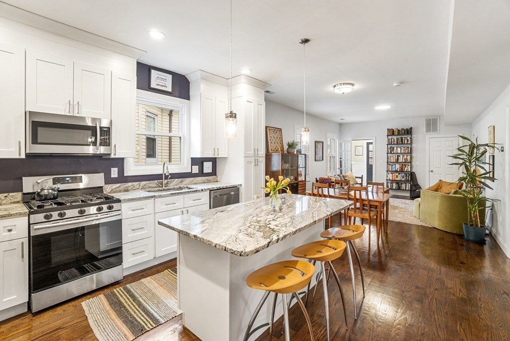 74 Kingsdale Street # 3