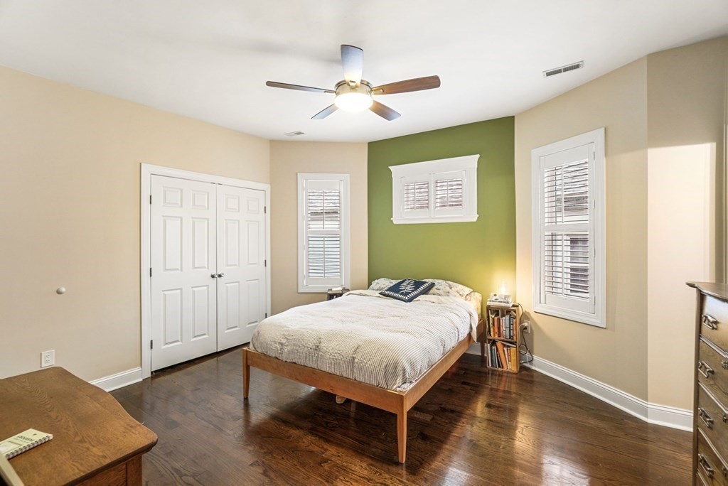 74 Kingsdale Street # 3