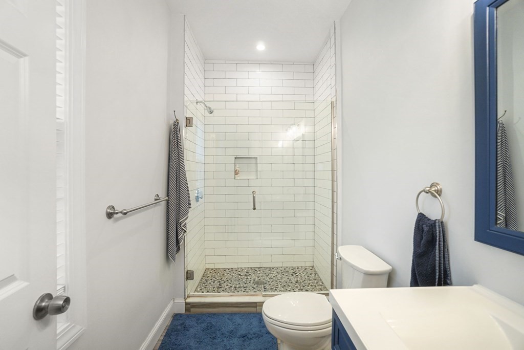 74 Kingsdale Street # 3