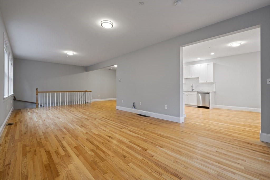320 W Broadway # 2