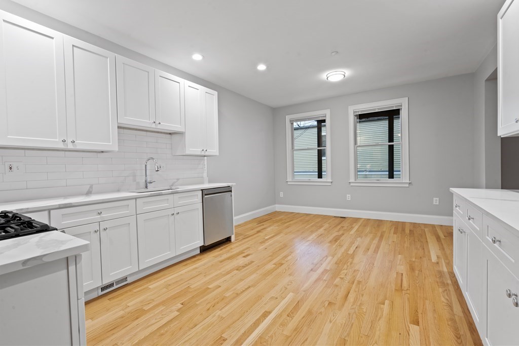 320 W Broadway # 2
