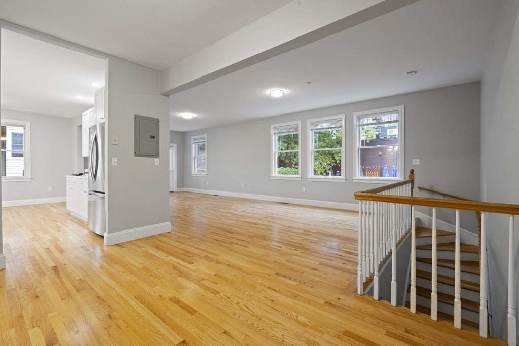 320 W Broadway # 2