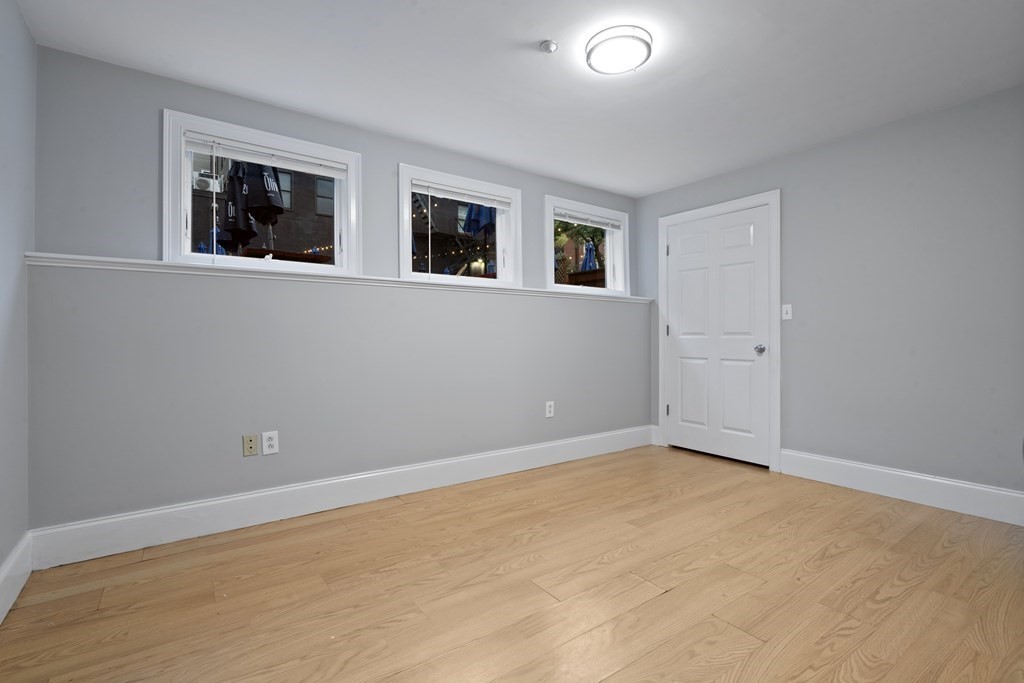320 W Broadway # 2