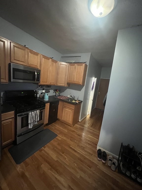 76 Phillips Street # 2