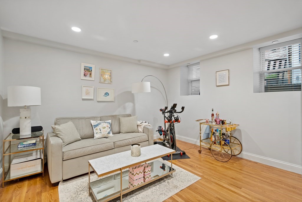 2 Walsh Place # 2