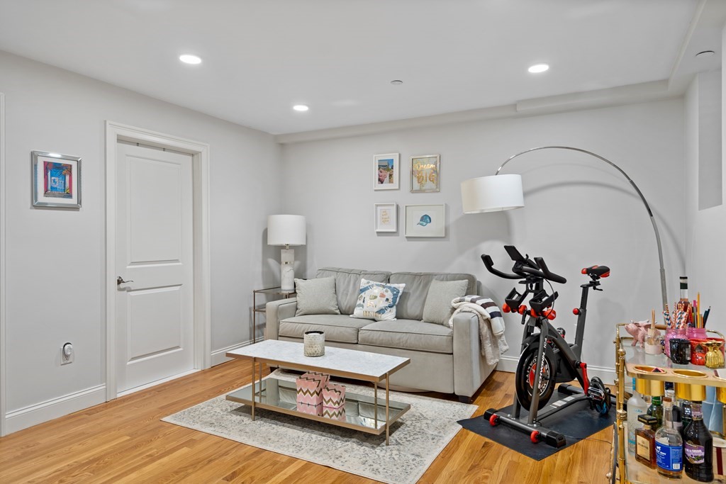 2 Walsh Place # 2