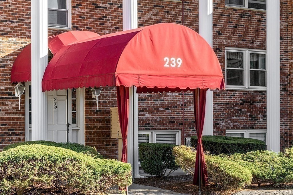 239 Main St # B10