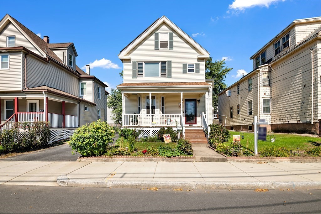 77 Eustis St
