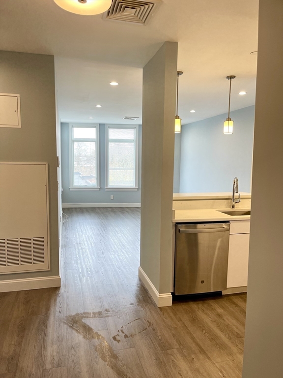 4945 Washington Street # 404