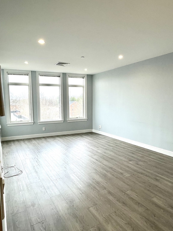 4945 Washington Street # 404