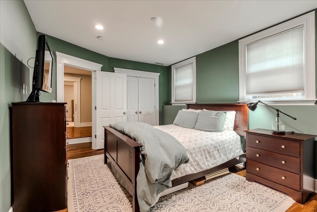 17 Park St # 1