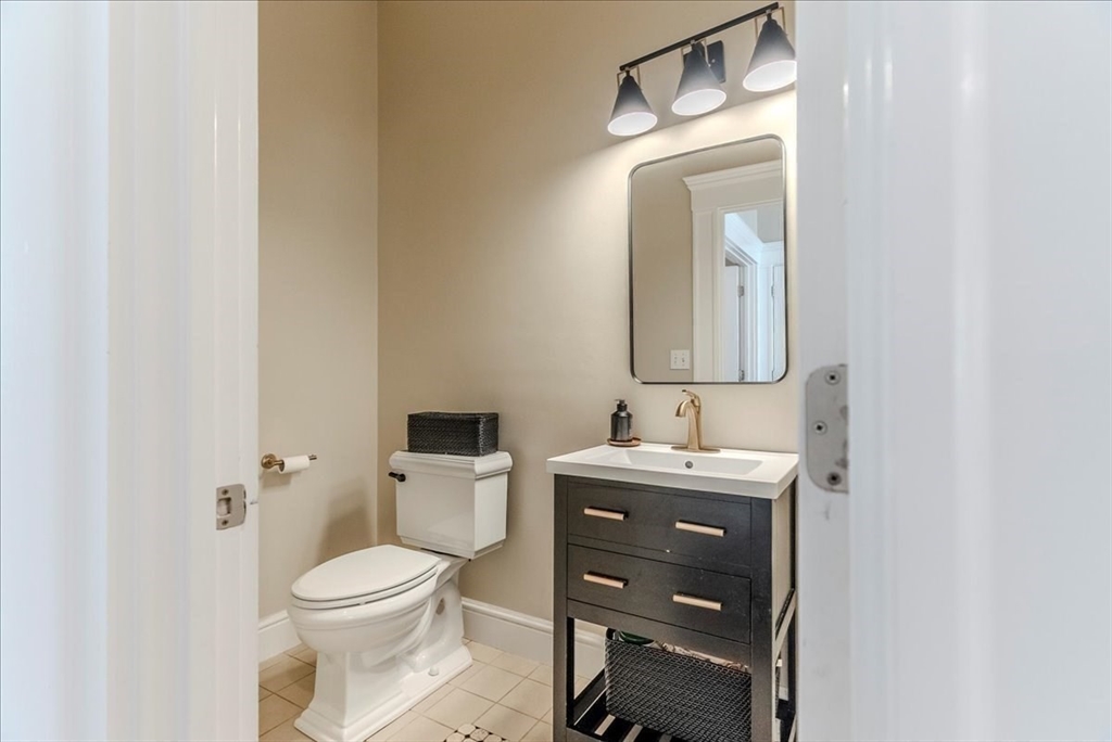 17 Park St # 1